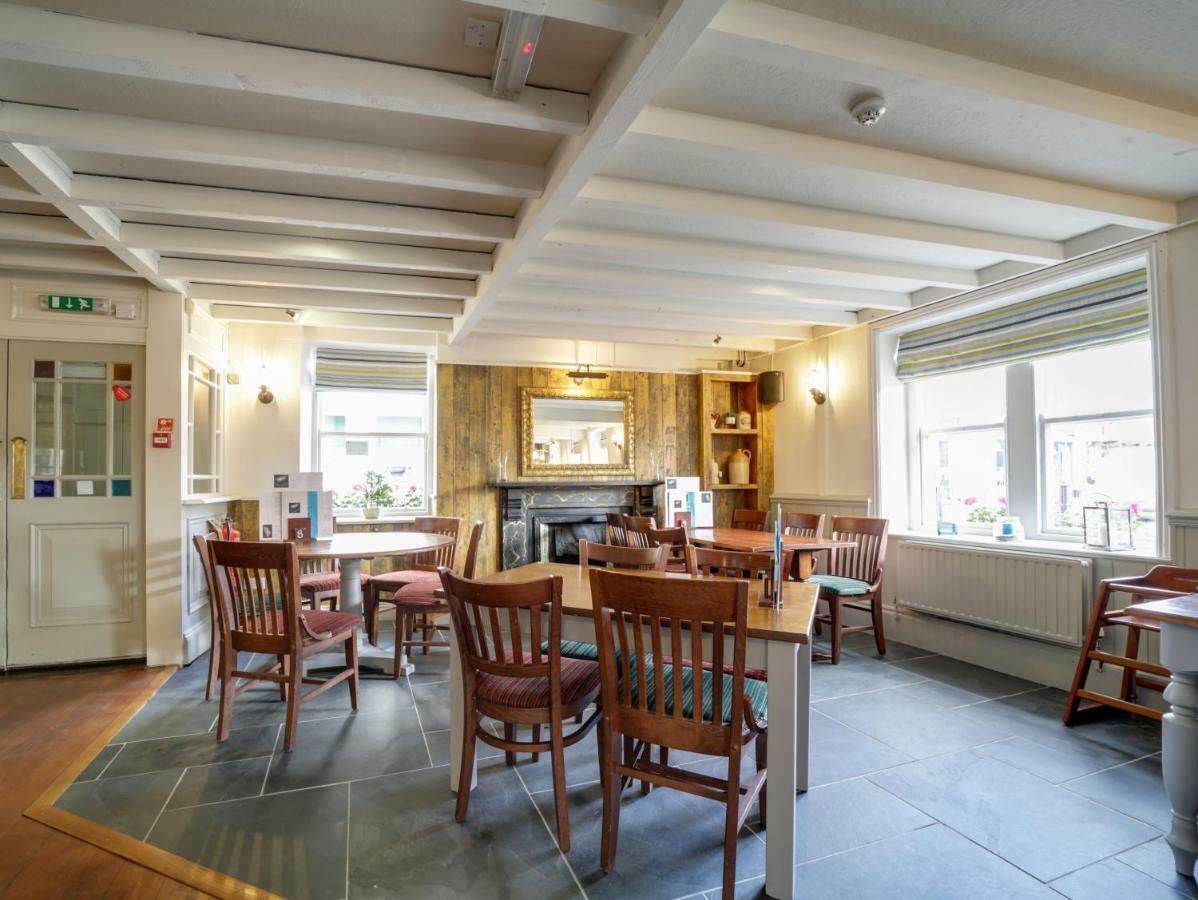The Swan Hotel Wadebridge Extérieur photo