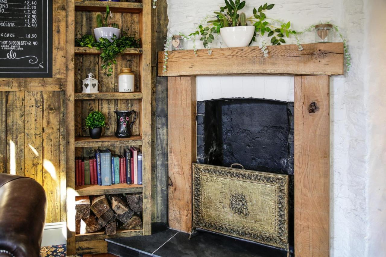 The Swan Hotel Wadebridge Extérieur photo